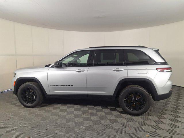 new 2025 Jeep Grand Cherokee car, priced at $35,276