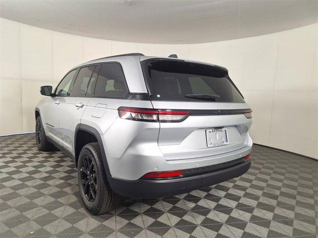 new 2025 Jeep Grand Cherokee car, priced at $35,276