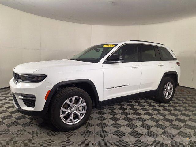 used 2022 Jeep Grand Cherokee car, priced at $27,900