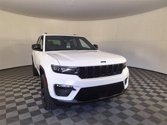 new 2025 Jeep Grand Cherokee car, priced at $46,407