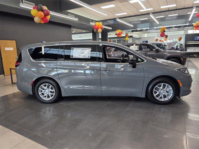 new 2025 Chrysler Pacifica car, priced at $34,400