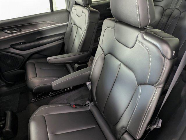 new 2025 Jeep Grand Cherokee L car, priced at $39,974