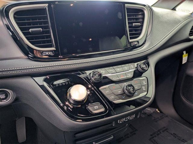 new 2025 Chrysler Pacifica car, priced at $38,917