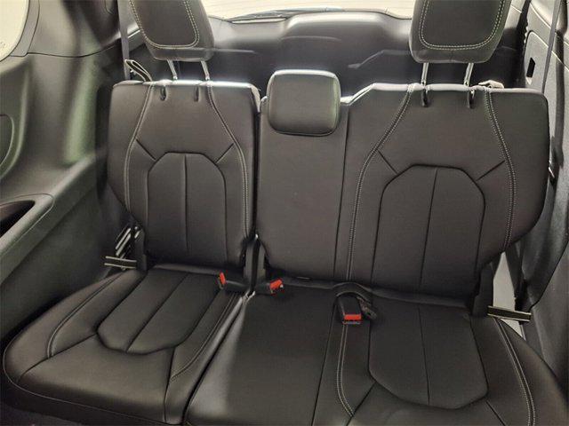 new 2025 Chrysler Pacifica car, priced at $38,917