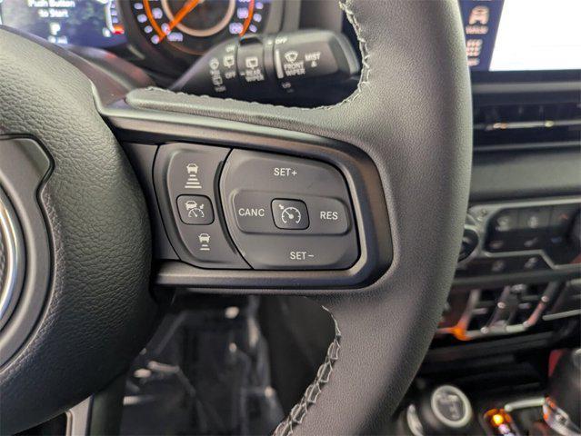 new 2025 Jeep Wrangler car, priced at $47,014