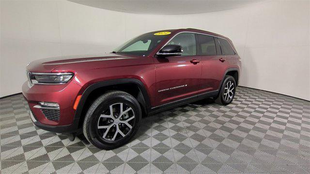 used 2024 Jeep Grand Cherokee car, priced at $28,555