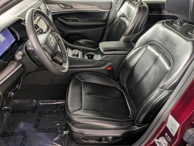 used 2024 Jeep Grand Cherokee car, priced at $28,555