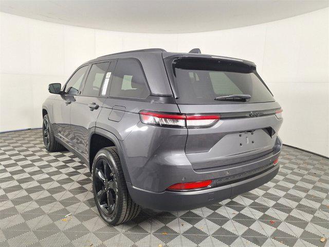 new 2025 Jeep Grand Cherokee car, priced at $42,925