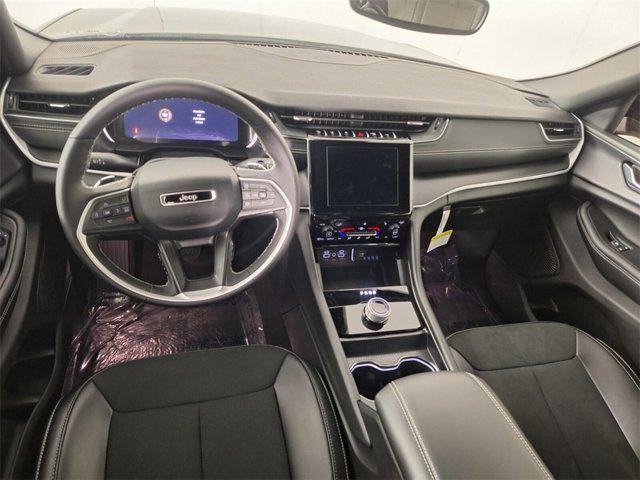 new 2025 Jeep Grand Cherokee car, priced at $42,925