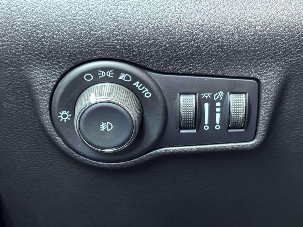 used 2022 Jeep Compass car, priced at $23,651