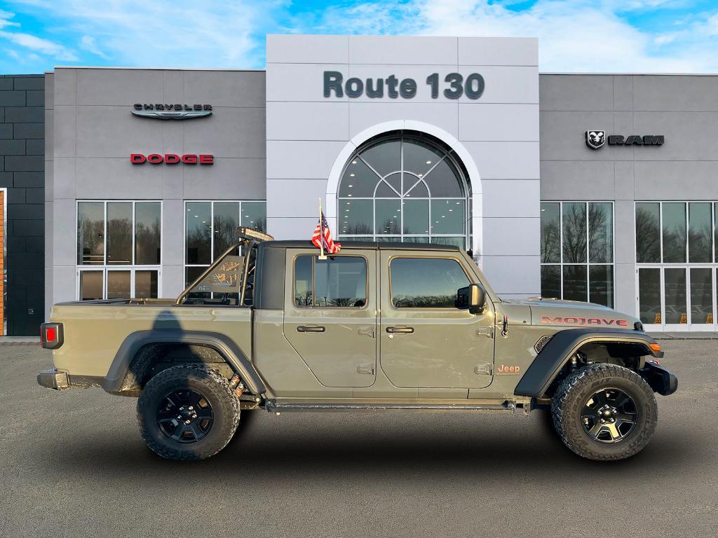 used 2022 Jeep Gladiator car, priced at $35,395