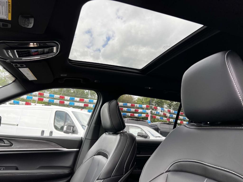 new 2025 Jeep Grand Cherokee L car, priced at $48,515