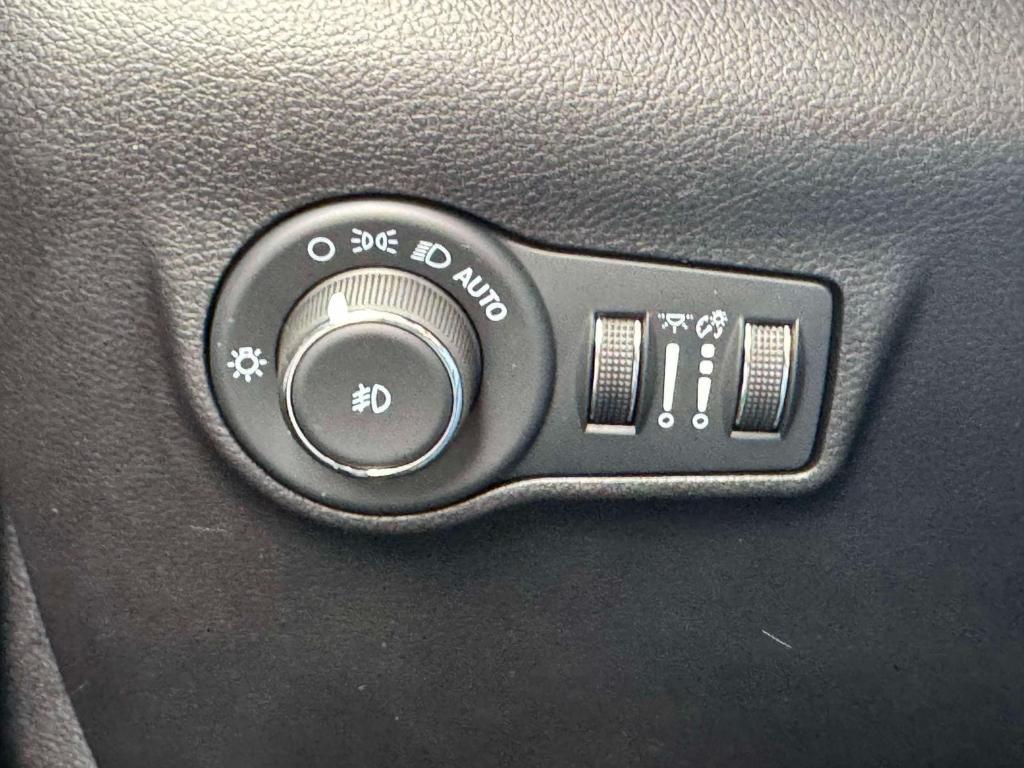 used 2022 Jeep Compass car, priced at $21,395