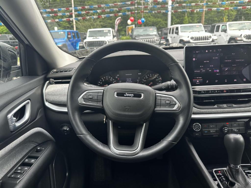 used 2022 Jeep Compass car, priced at $18,995