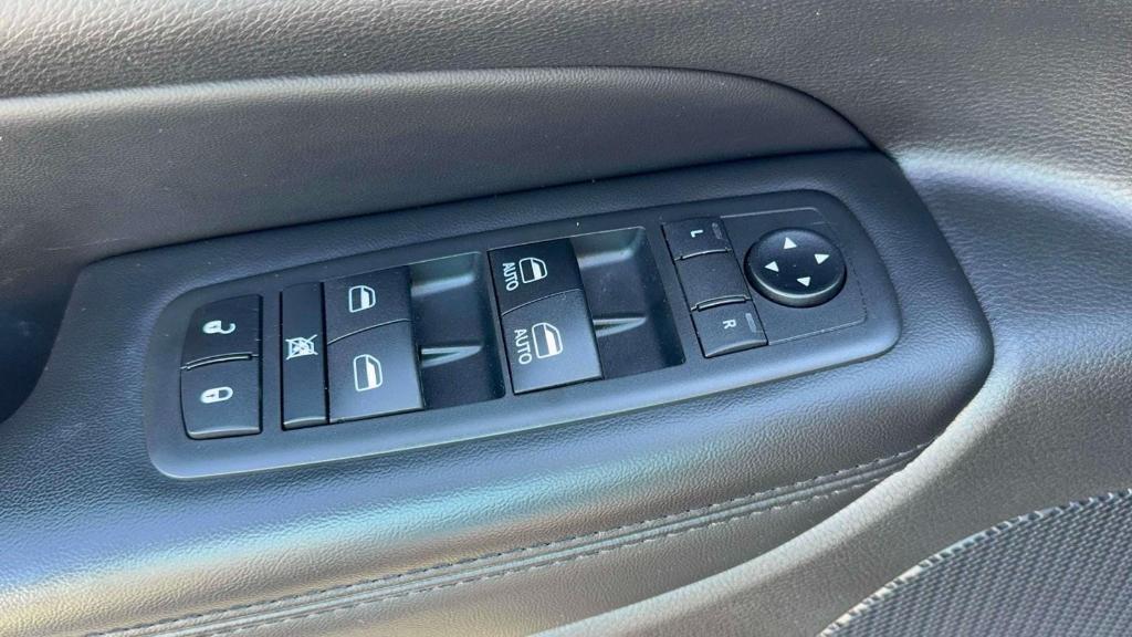 used 2019 Jeep Grand Cherokee car, priced at $20,995