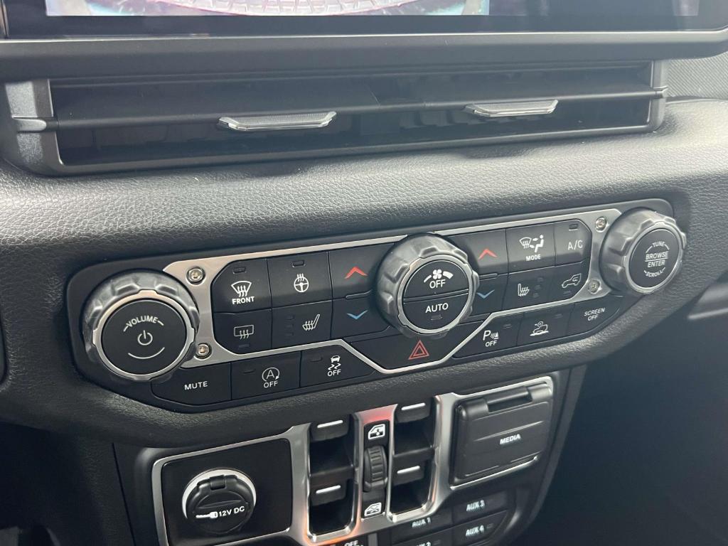 new 2026 Jeep Wrangler car, priced at $53,605