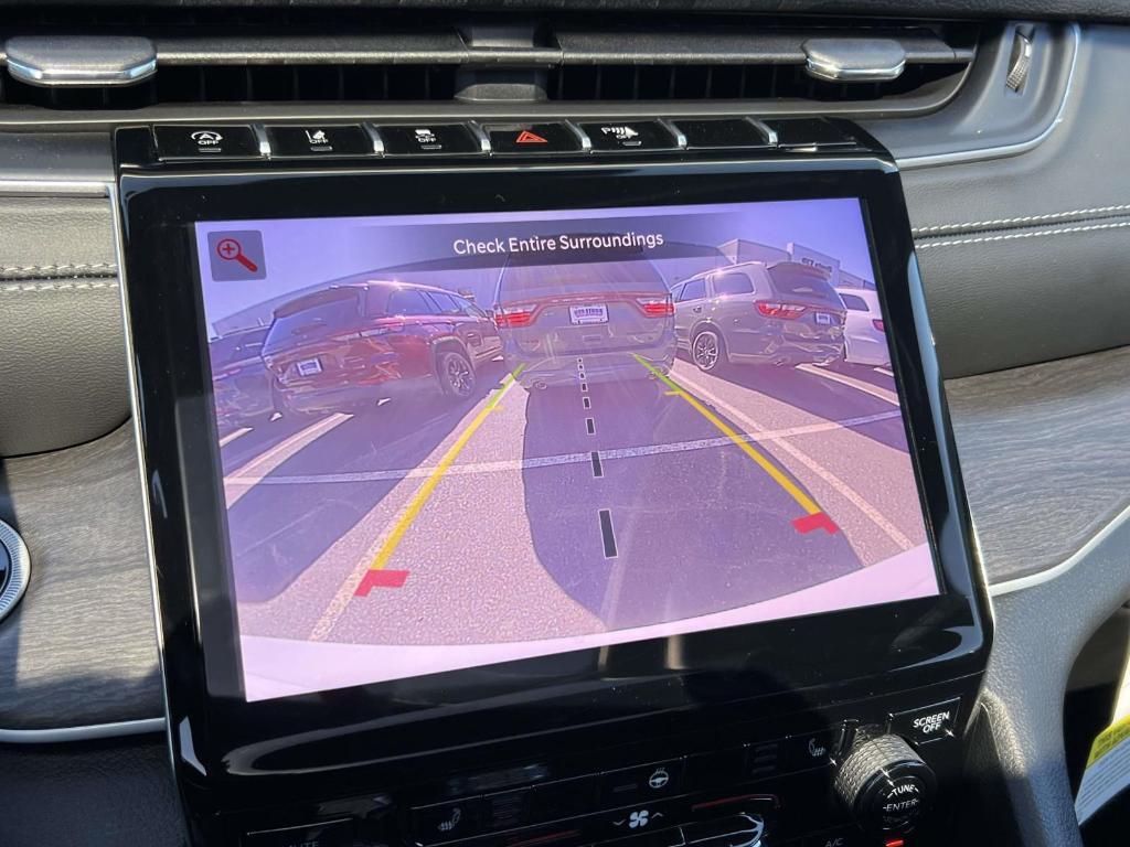 new 2025 Jeep Grand Cherokee car, priced at $50,840