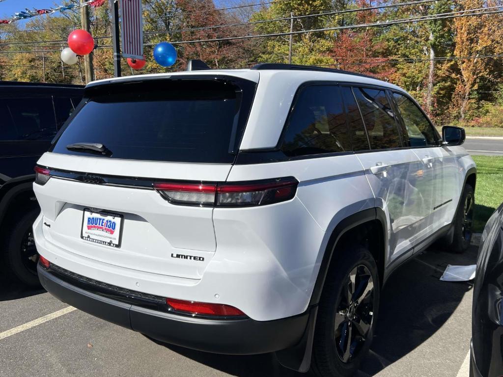 new 2025 Jeep Grand Cherokee car, priced at $50,840