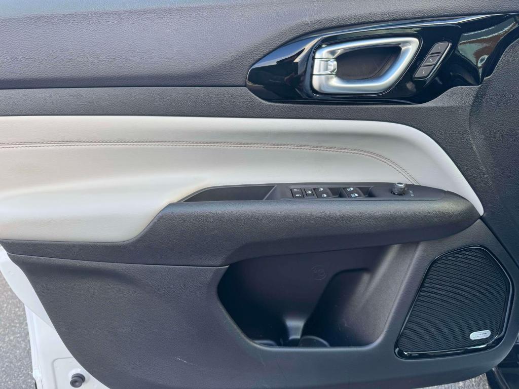 used 2023 Jeep Compass car, priced at $23,795