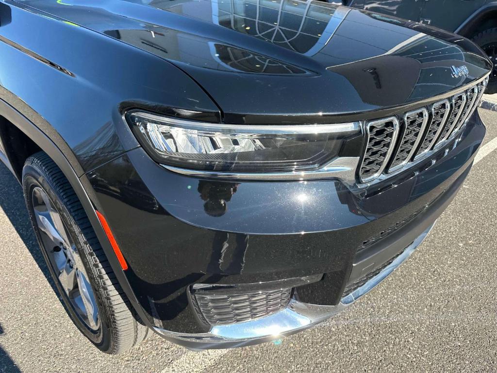 used 2022 Jeep Grand Cherokee L car, priced at $30,795