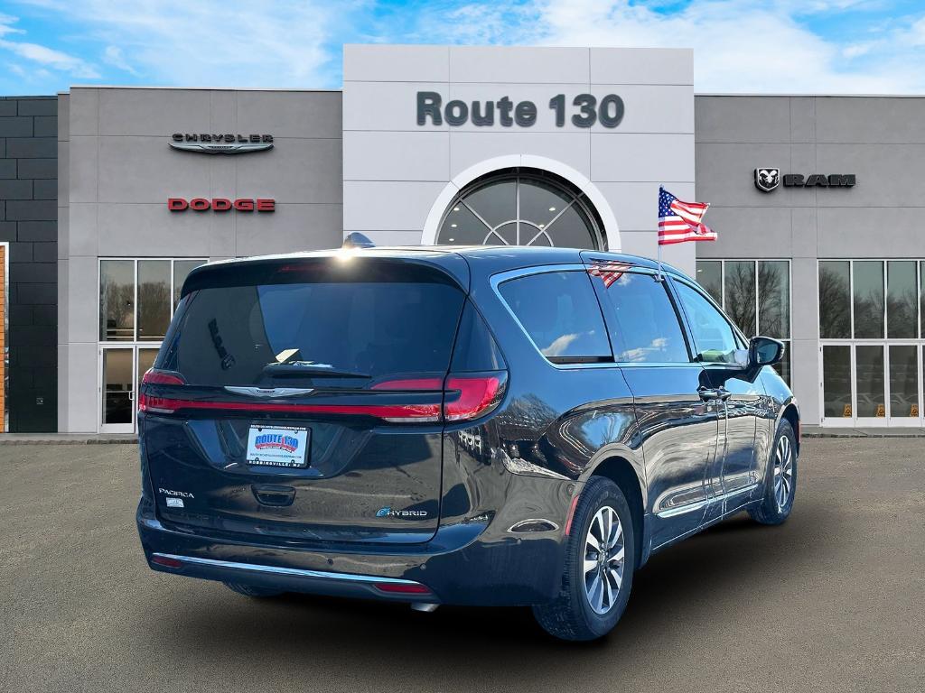 used 2022 Chrysler Pacifica Hybrid car, priced at $33,995