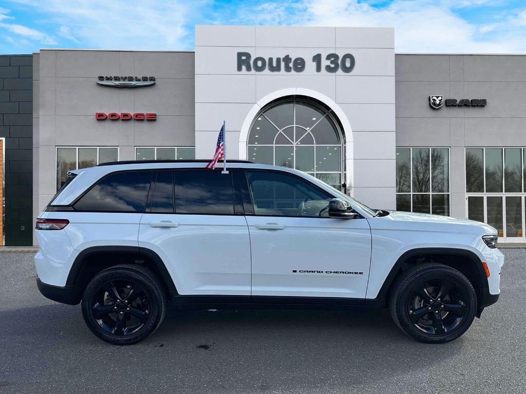 used 2023 Jeep Grand Cherokee car, priced at $34,995