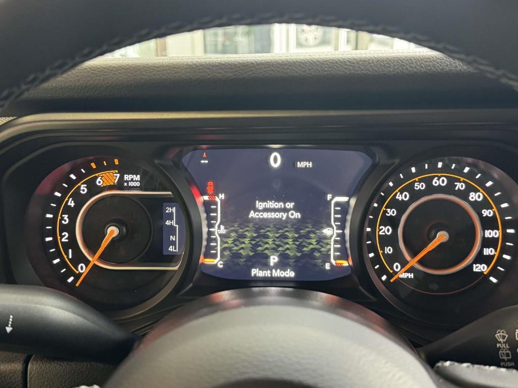 new 2025 Jeep Wrangler car, priced at $47,815