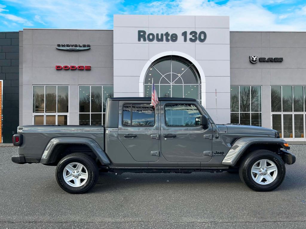 used 2021 Jeep Gladiator car, priced at $27,995