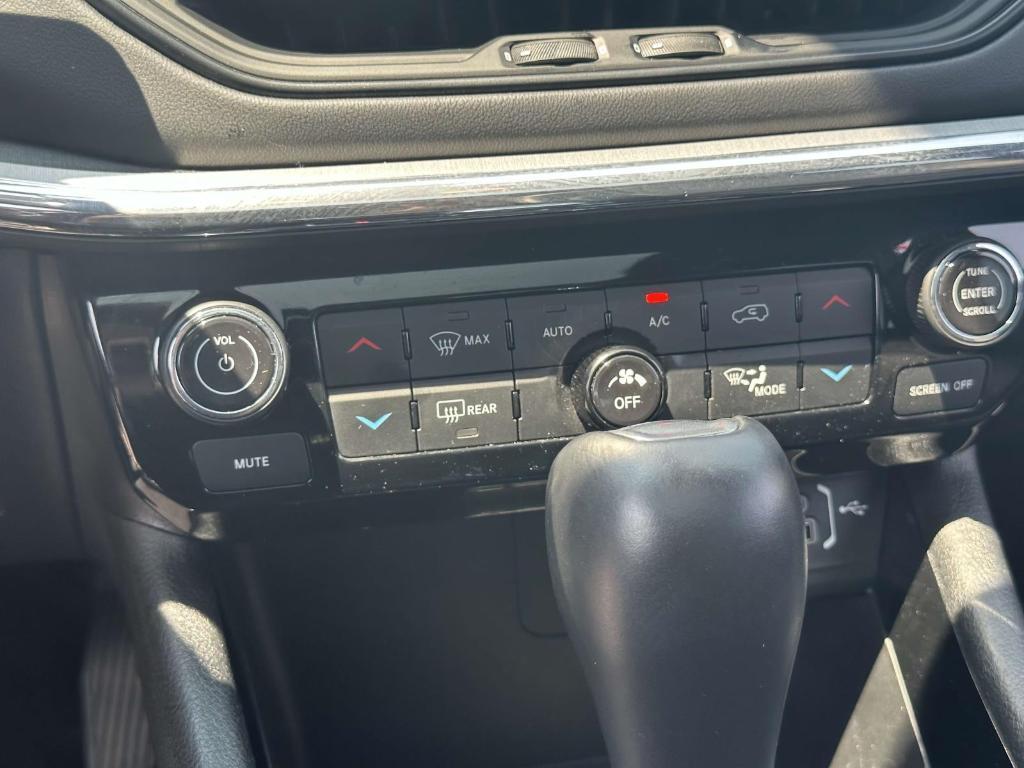 used 2022 Jeep Compass car, priced at $19,995