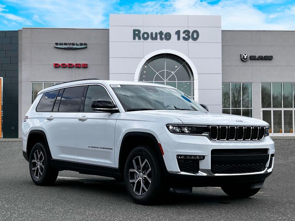 new 2025 Jeep Grand Cherokee L car, priced at $48,015