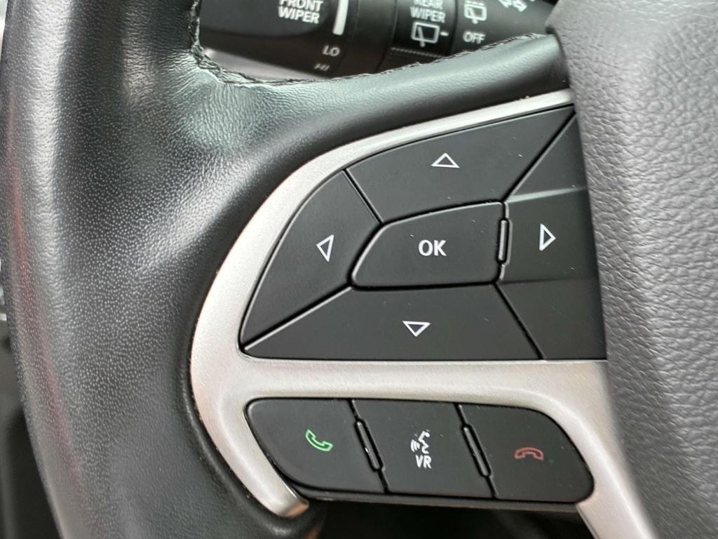 used 2021 Jeep Grand Cherokee car, priced at $25,295