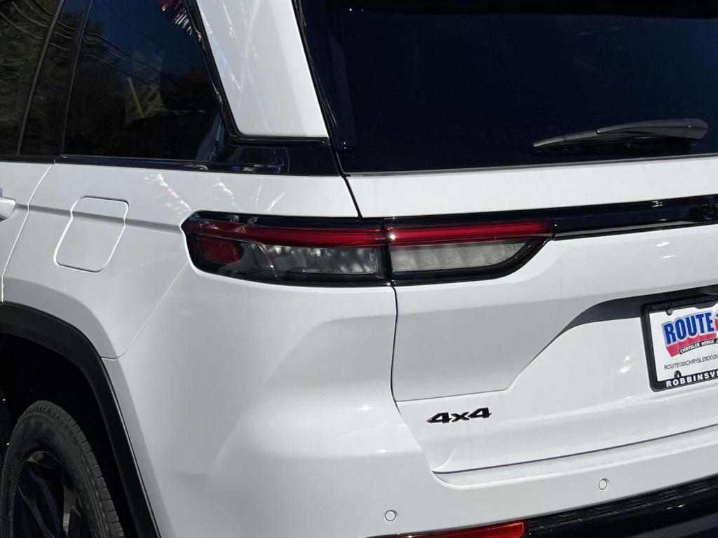 new 2025 Jeep Grand Cherokee car, priced at $49,065