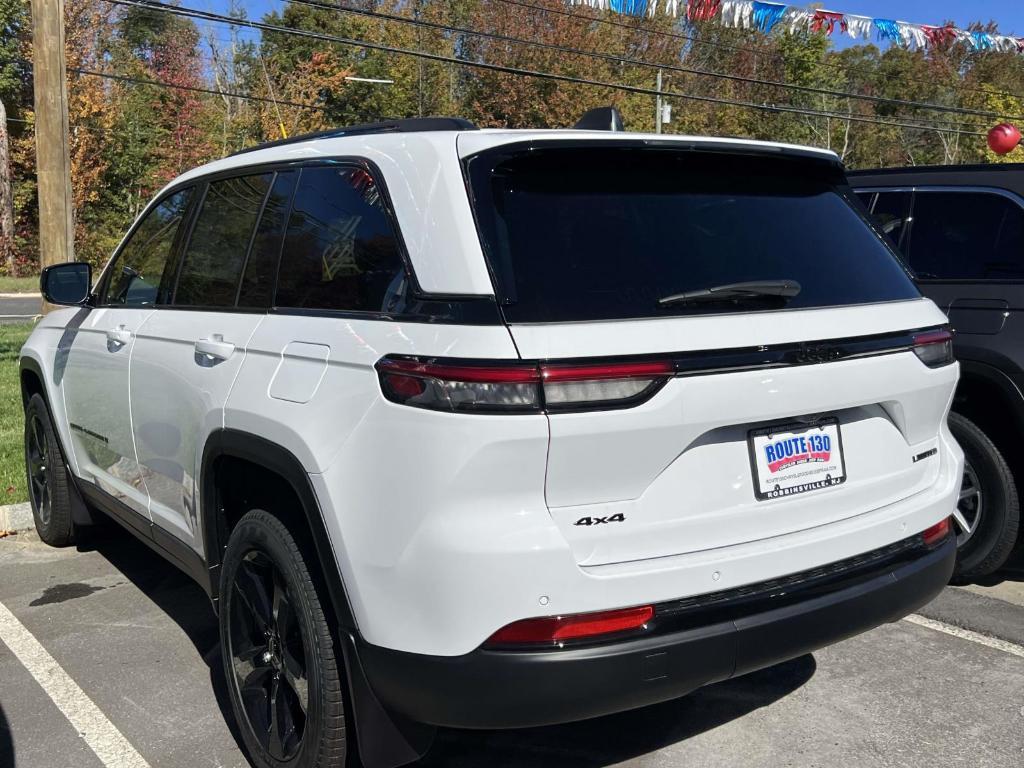 new 2025 Jeep Grand Cherokee car, priced at $49,065