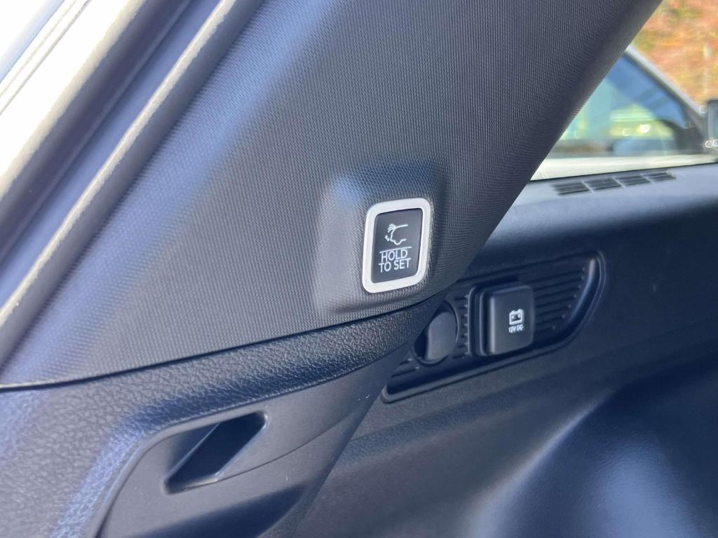 new 2025 Jeep Grand Cherokee car, priced at $49,065