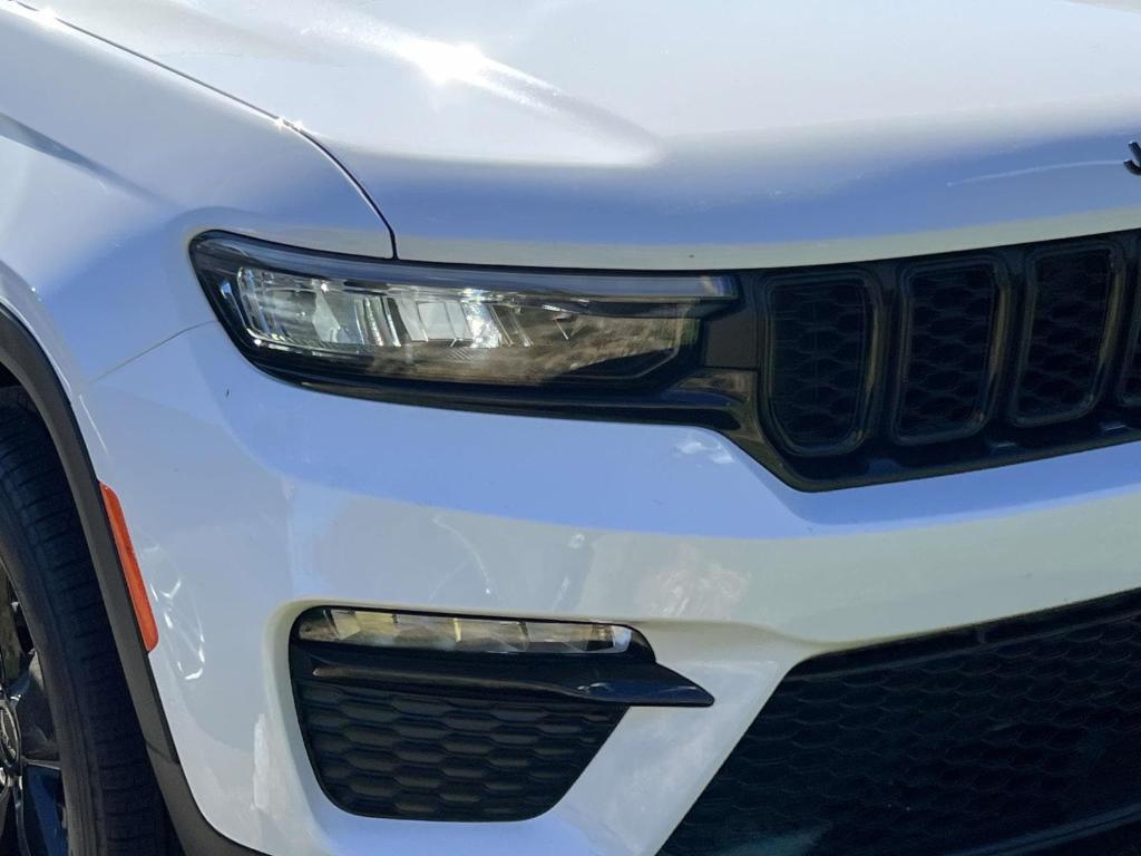 new 2025 Jeep Grand Cherokee car, priced at $49,065