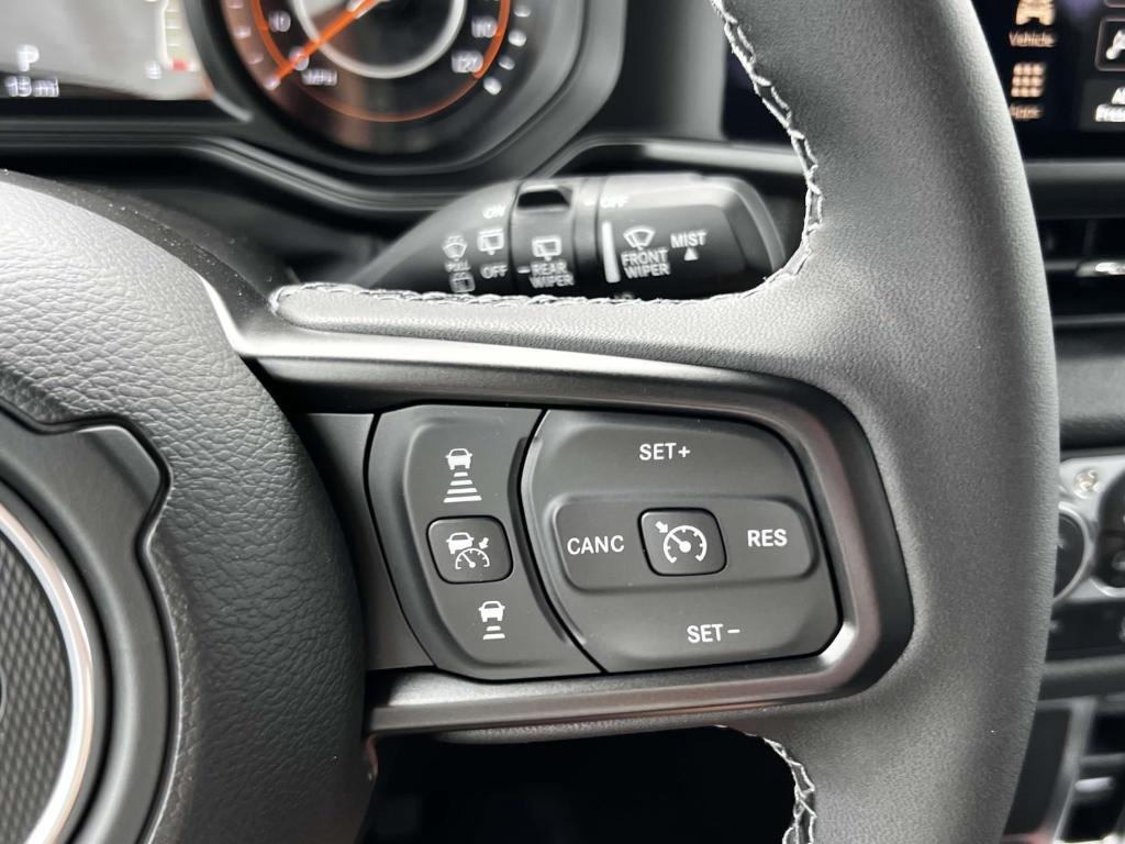 new 2025 Jeep Wrangler car, priced at $59,355