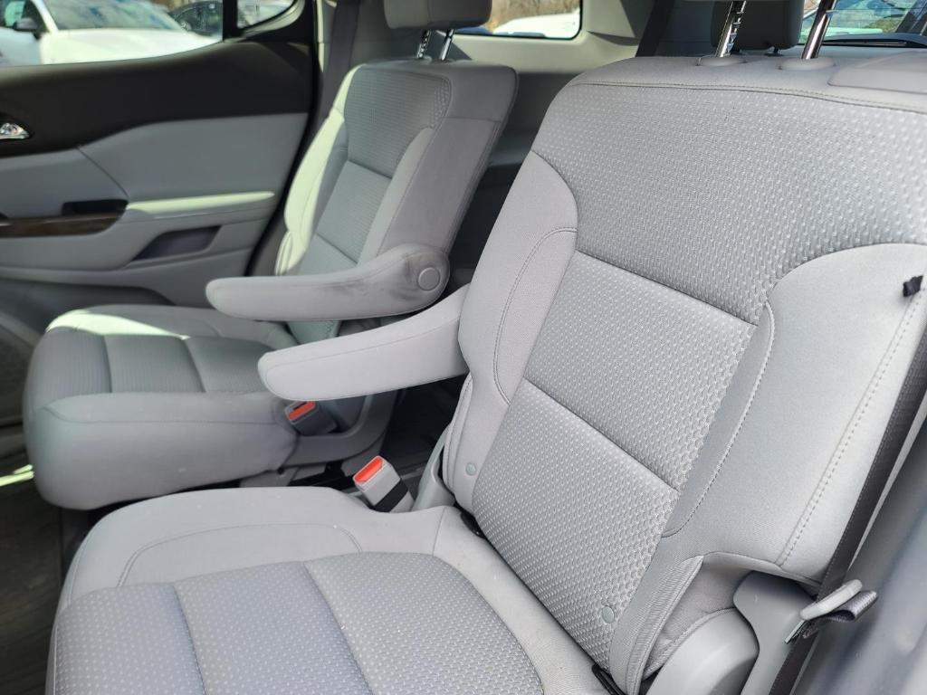 used 2022 GMC Acadia car, priced at $28,795