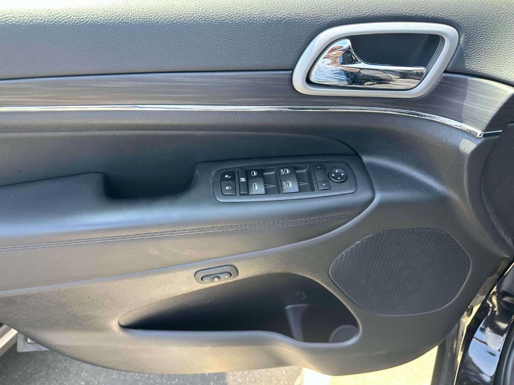used 2022 Jeep Grand Cherokee WK car, priced at $25,595