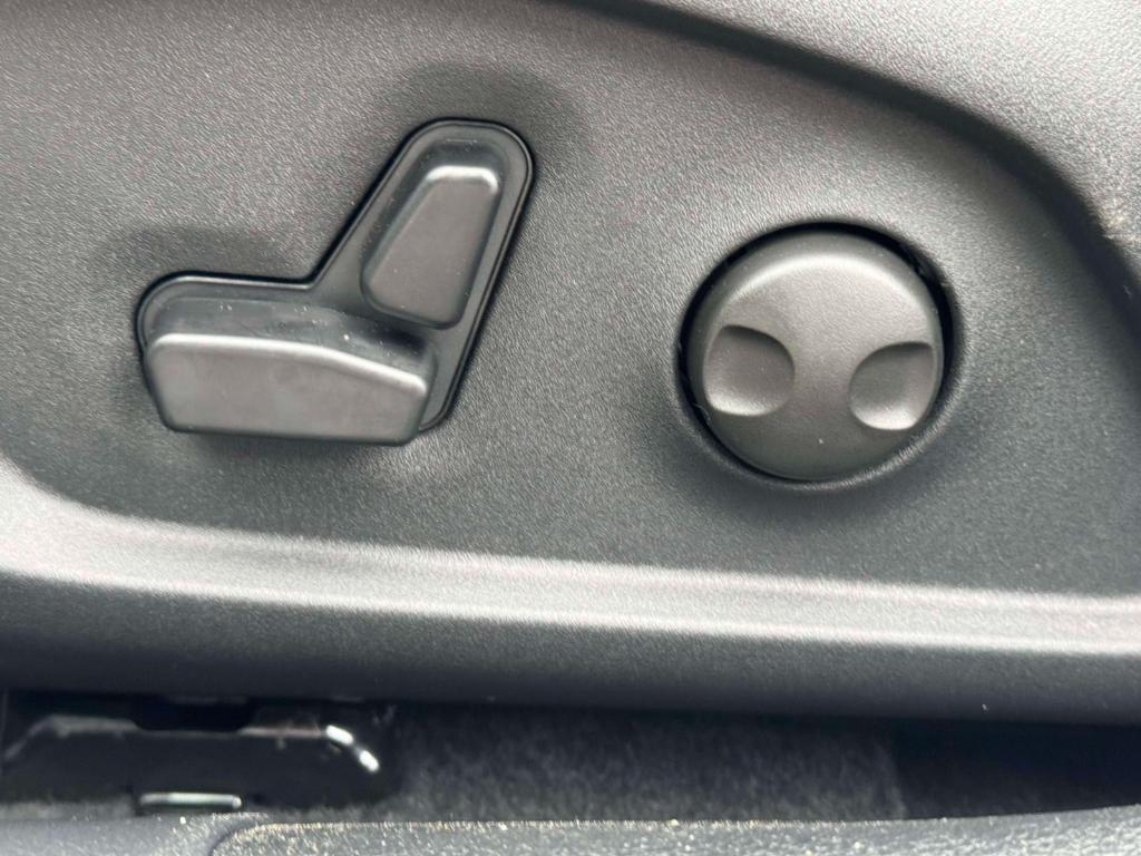 new 2026 Jeep Compass car, priced at $33,750