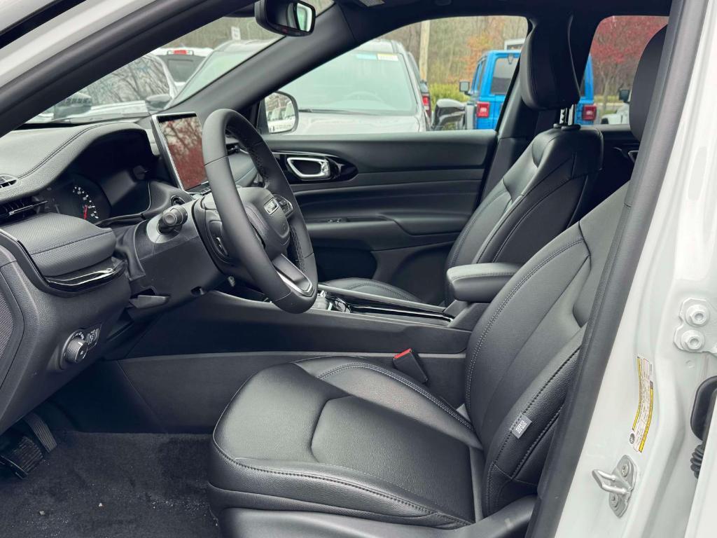 new 2026 Jeep Compass car, priced at $33,750