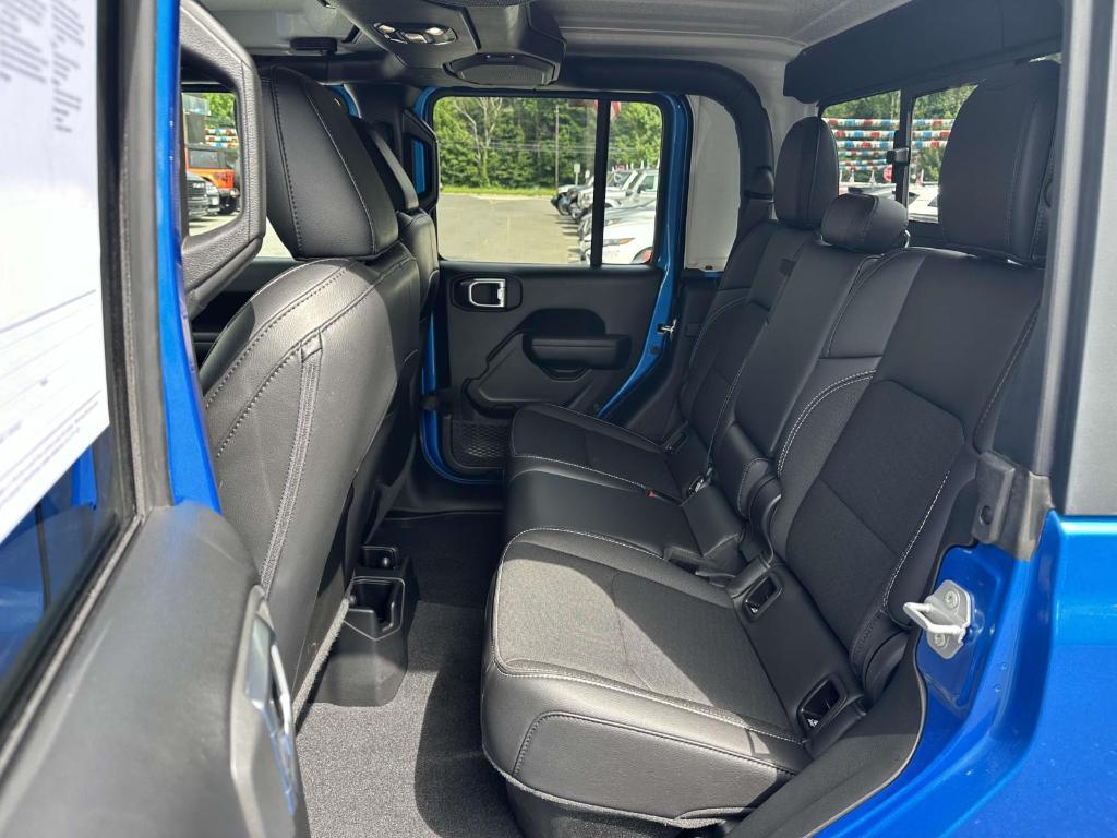 used 2021 Jeep Gladiator car, priced at $32,495