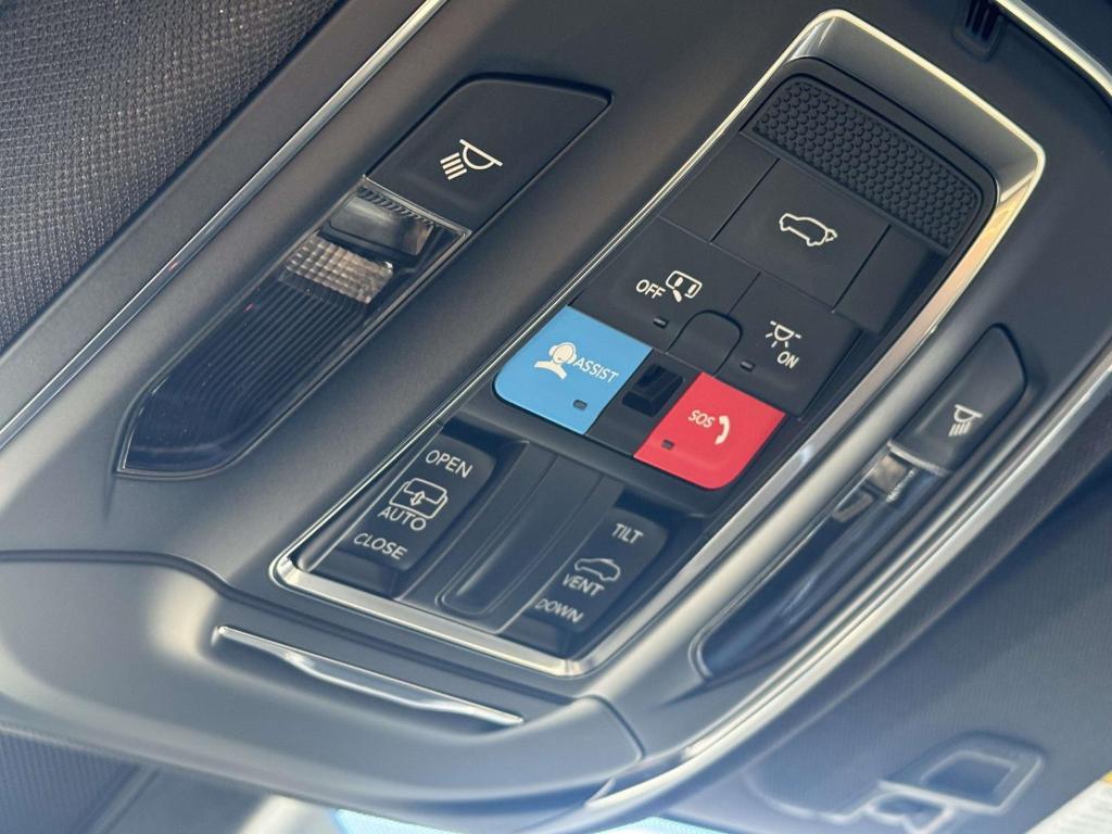 new 2025 Jeep Grand Cherokee car, priced at $45,300