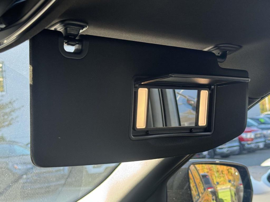 new 2025 Jeep Grand Cherokee car, priced at $45,300