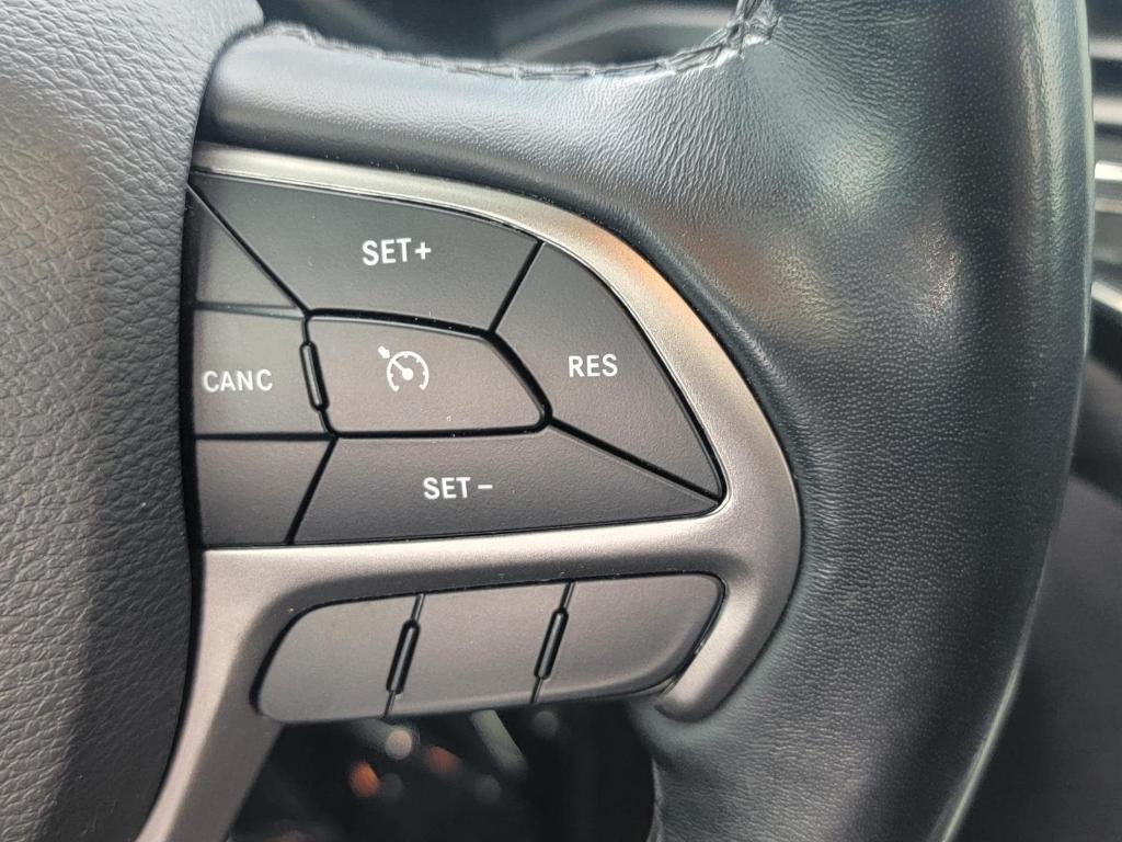 used 2019 Jeep Grand Cherokee car, priced at $21,395