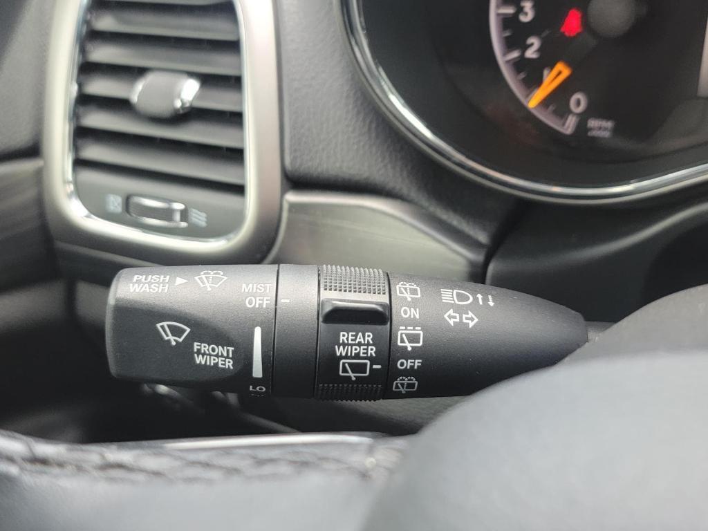 used 2019 Jeep Grand Cherokee car, priced at $21,395