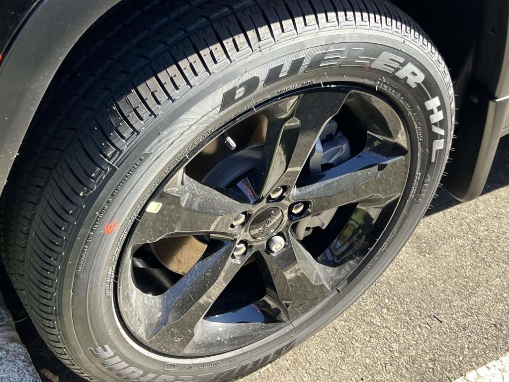 new 2025 Jeep Grand Cherokee L car, priced at $47,300