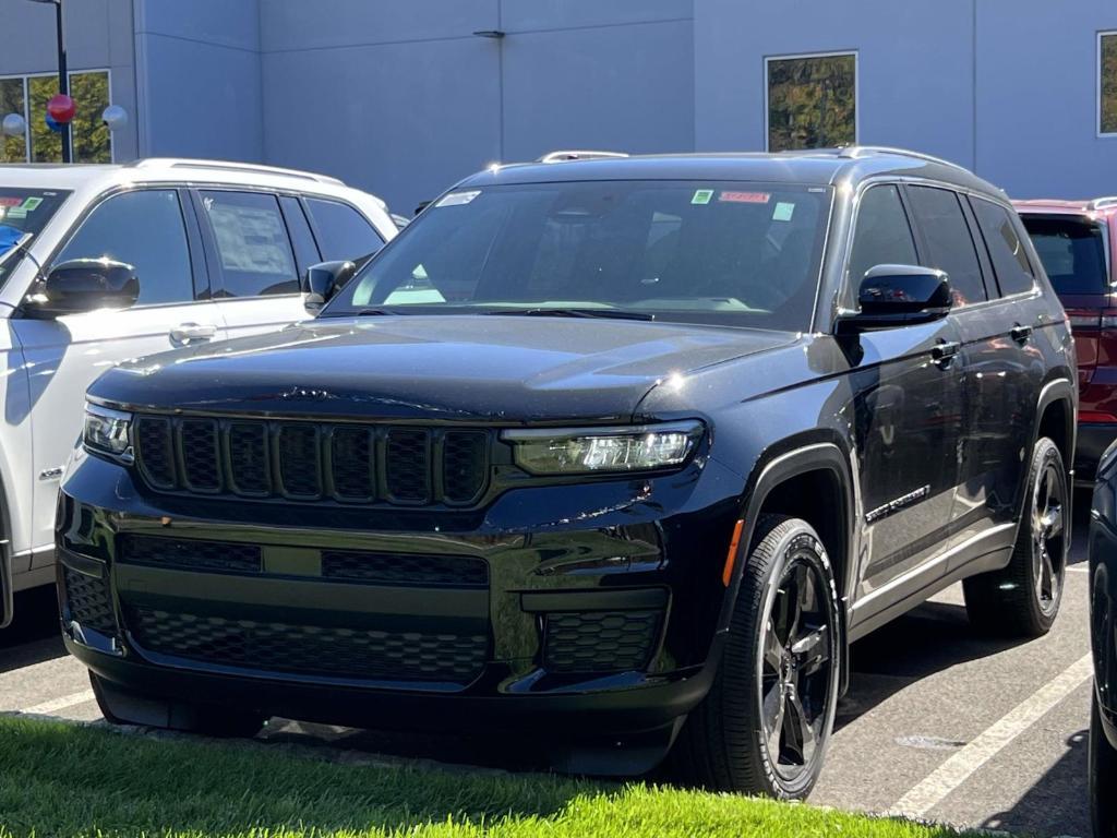 new 2025 Jeep Grand Cherokee L car, priced at $47,300