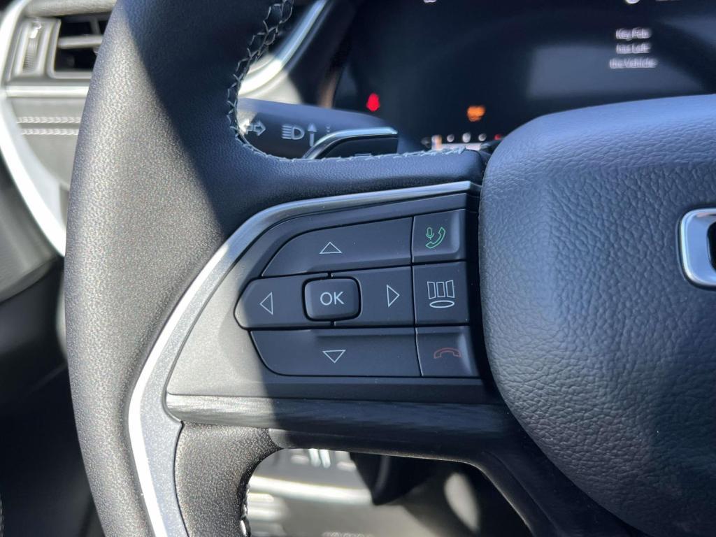 new 2025 Jeep Grand Cherokee L car, priced at $47,300