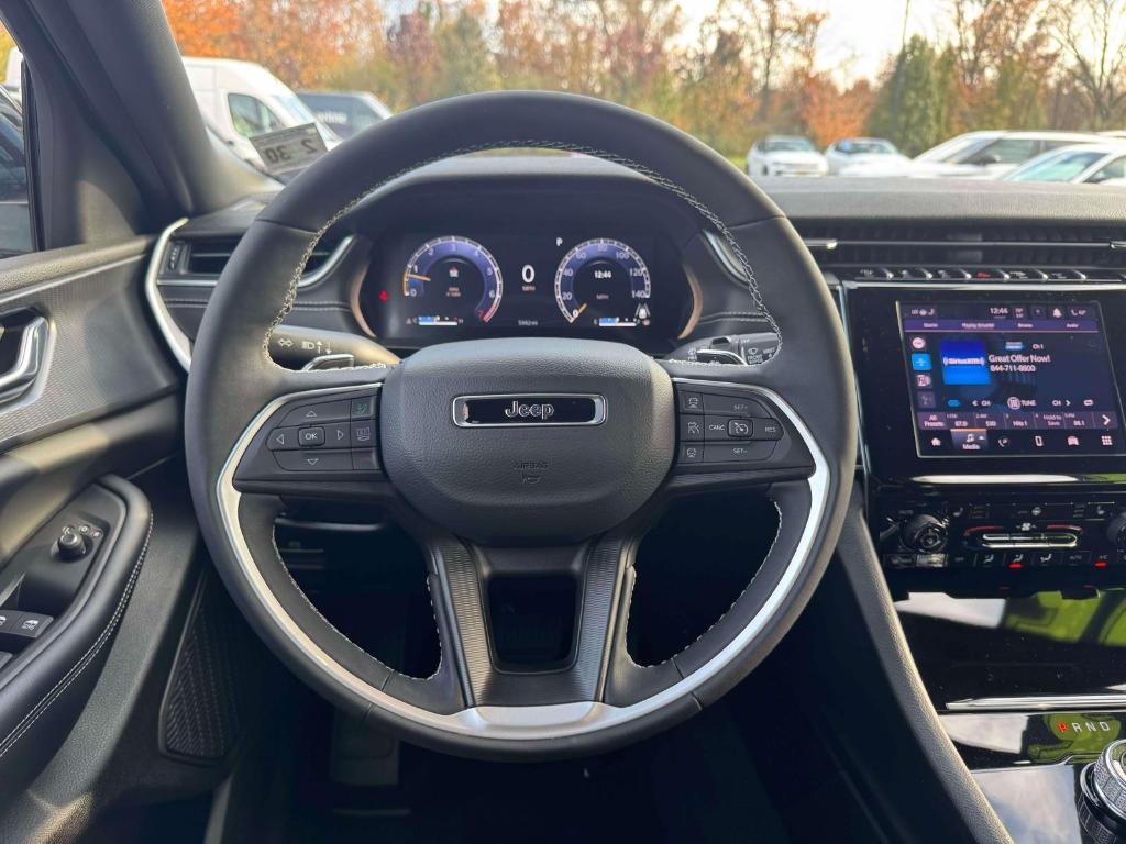 used 2025 Jeep Grand Cherokee car, priced at $36,995