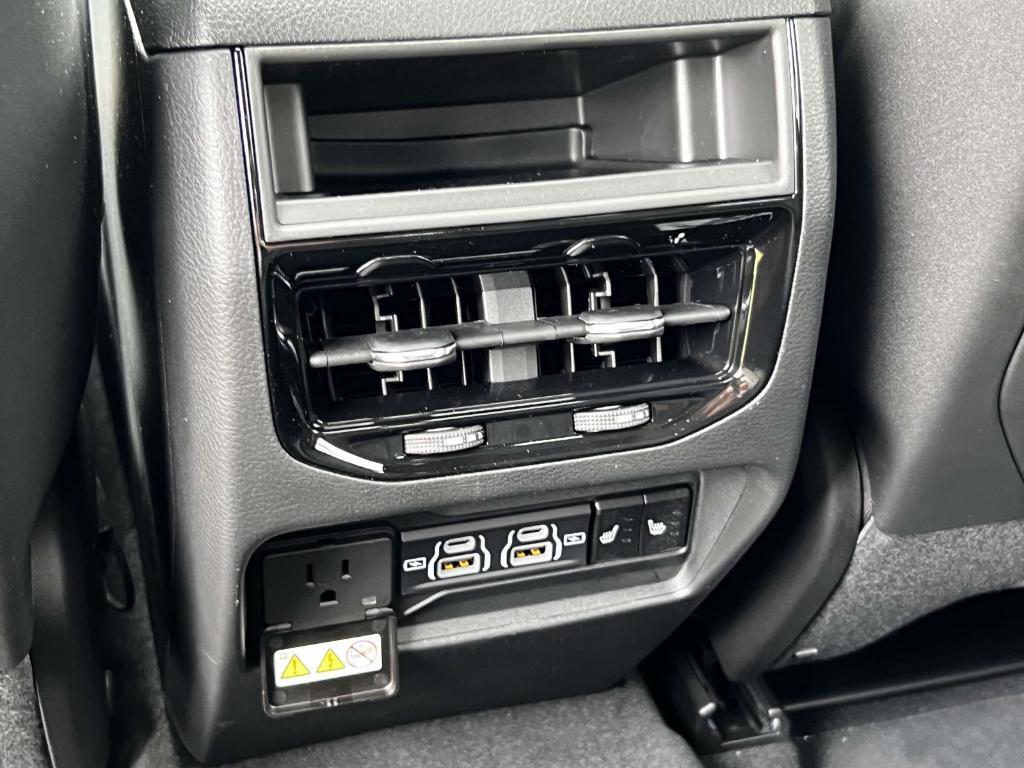 new 2025 Jeep Grand Cherokee car, priced at $49,065